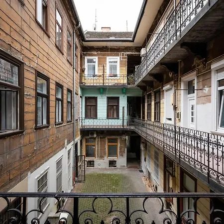 Cozy Apartment *